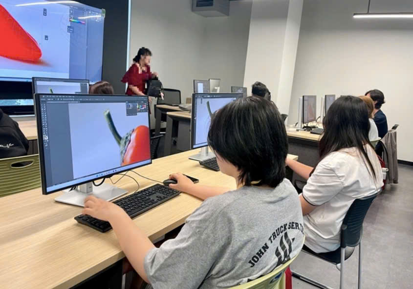 Giúp tân sinh viên tiếp cận cách học mới- Ảnh 1. Giúp tân sinh viên tiếp cận cách học mới- Ảnh 1.