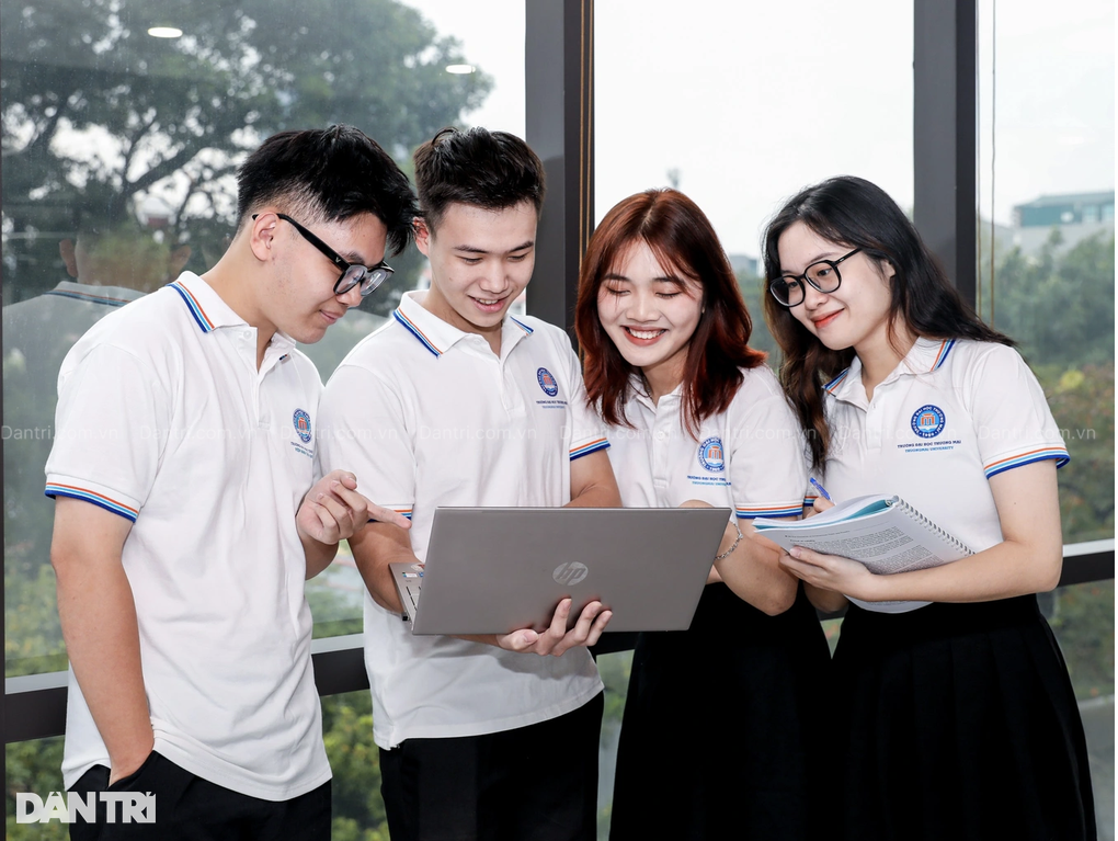 Hà Nội: Nhiều lao động có trình độ đại học tìm kiếm việc làm - 1 Hà Nội: Nhiều lao động có trình độ đại học tìm kiếm việc làm - 1