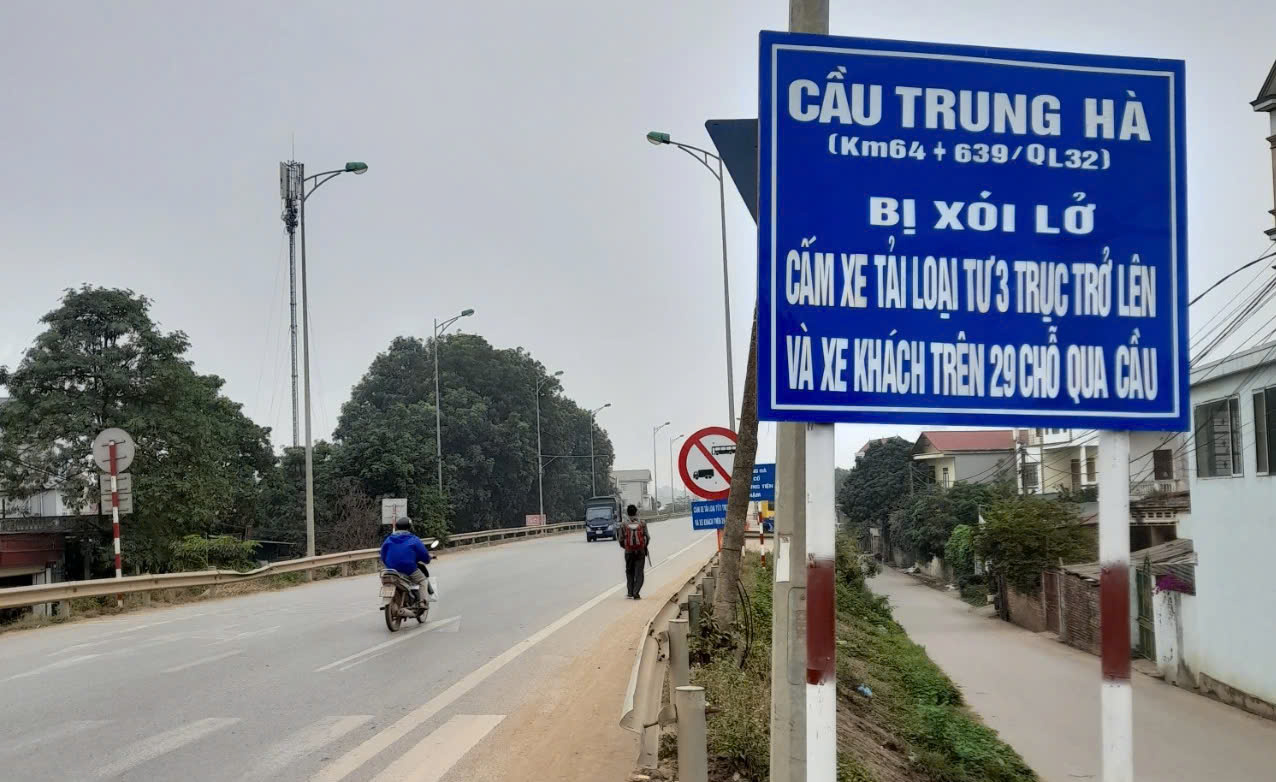 Hà Nội tổ chức lại giao thông qua cầu Trung Hà- Ảnh 1. Hà Nội tổ chức lại giao thông qua cầu Trung Hà- Ảnh 1.