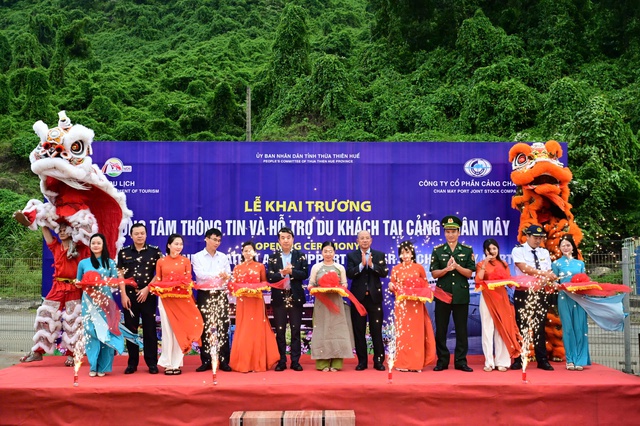 Khai trương Trung tâm Thông tin và Hỗ trợ du khách tại khu vực cảng Chân Mây - Ảnh 1. Khai trương Trung tâm Thông tin và Hỗ trợ du khách tại khu vực cảng Chân Mây - Ảnh 1.