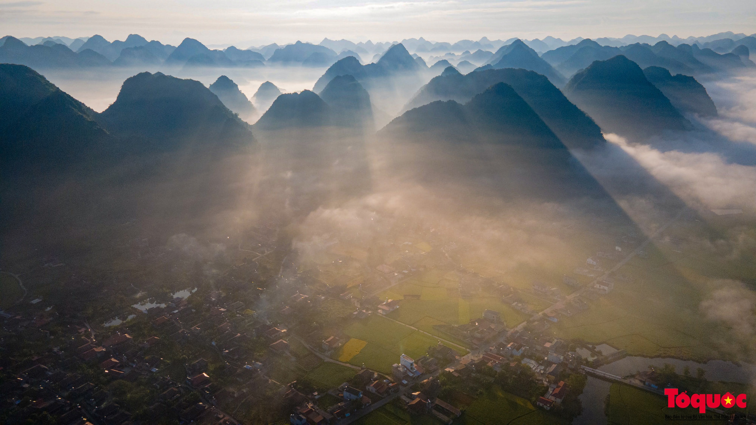 Khám phá ngôi làng cổ hàng trăm năm tại "thung lũng mây" Bắc Sơn - Ảnh 1. Khám phá ngôi làng cổ hàng trăm năm tại "thung lũng mây" Bắc Sơn - Ảnh 1.