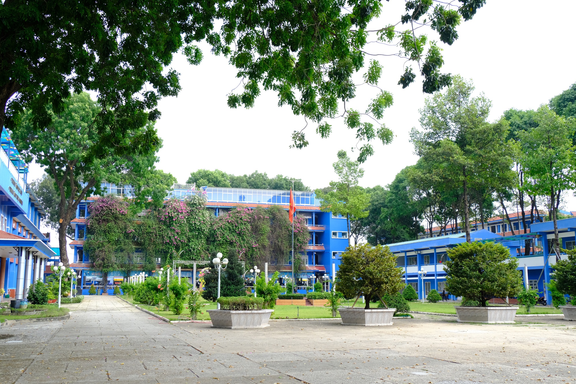 Khẩn trương hoàn trả 37 tỷ đồng học phí thu sai quy định tại Trường Đại học Thủ Dầu Một- Ảnh 1. Khẩn trương hoàn trả 37 tỷ đồng học phí thu sai quy định tại Trường Đại học Thủ Dầu Một- Ảnh 1.