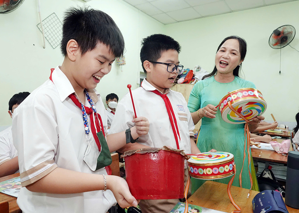 Chương trình giáo dục phổ thông 2018: Không học sinh đăng ký, nhiều môn thừa giáo viên- Ảnh 1. Chương trình giáo dục phổ thông 2018: Không học sinh đăng ký, nhiều môn thừa giáo viên- Ảnh 1.