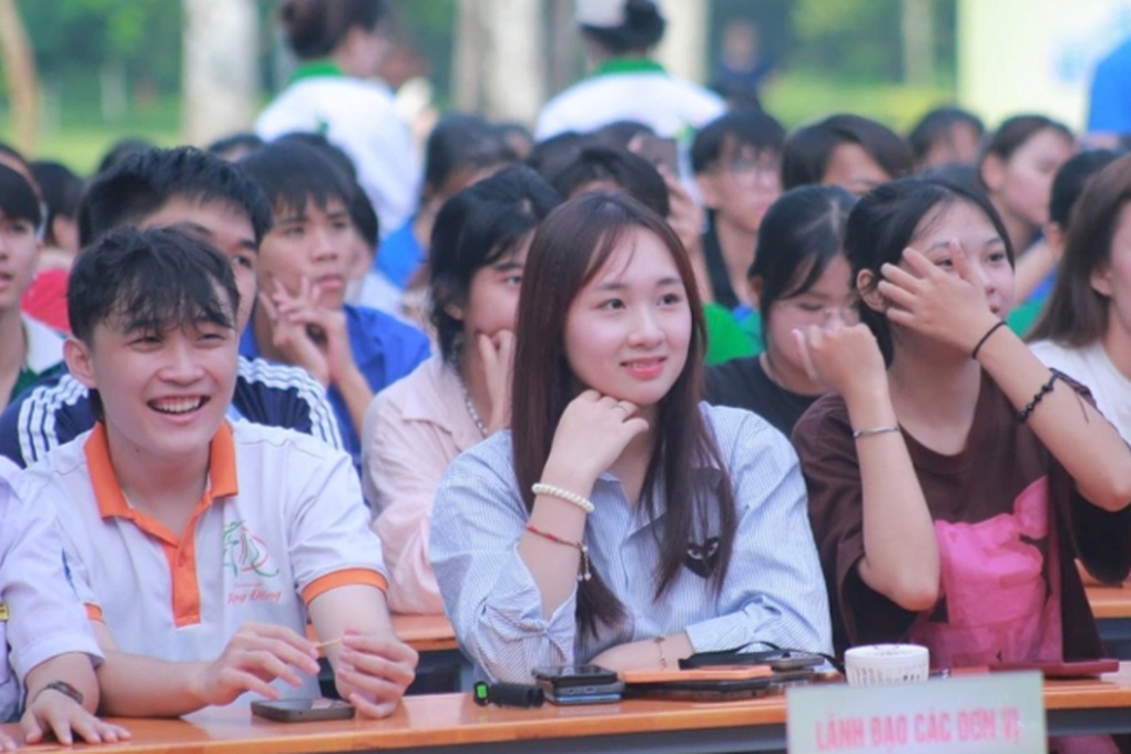 Kiến nghị sinh viên ngành ít người học được hưởng chế độ như sư phạm - 1 Kiến nghị sinh viên ngành ít người học được hưởng chế độ như sư phạm - 1
