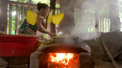Làng nghề bánh tráng hơn 300 năm tuổi