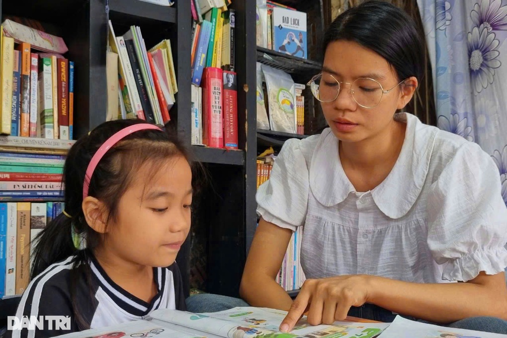 Lớp học đặc biệt của cô gái bán dừa - 2 Lớp học đặc biệt của cô gái bán dừa - 2