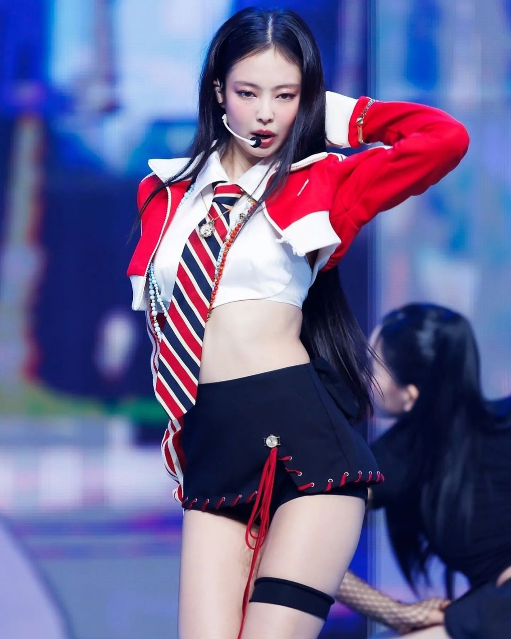 Lý do MV 60 triệu lượt xem của Jennie bị cấm sóng trên truyền hình Hàn Quốc - 1 Lý do MV 60 triệu lượt xem của Jennie bị cấm sóng trên truyền hình Hàn Quốc - 1