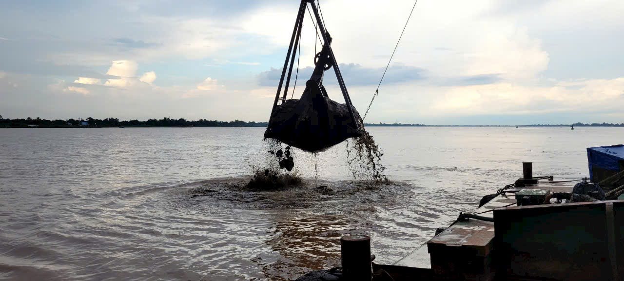 Bến Tre: Mỏ cát phục vụ dự án Vành đai 3 TP.HCM dưới 10 tỷ đấu giá lên 155 tỷ- Ảnh 1. Bến Tre: Mỏ cát phục vụ dự án Vành đai 3 TP.HCM dưới 10 tỷ đấu giá lên 155 tỷ- Ảnh 1.