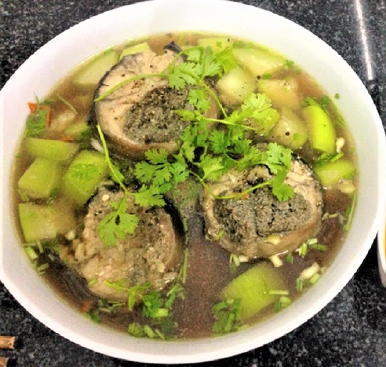 Ngọt mát tô canh bầu nấu cá trê - Ảnh 1. Ngọt mát tô canh bầu nấu cá trê - Ảnh 1.