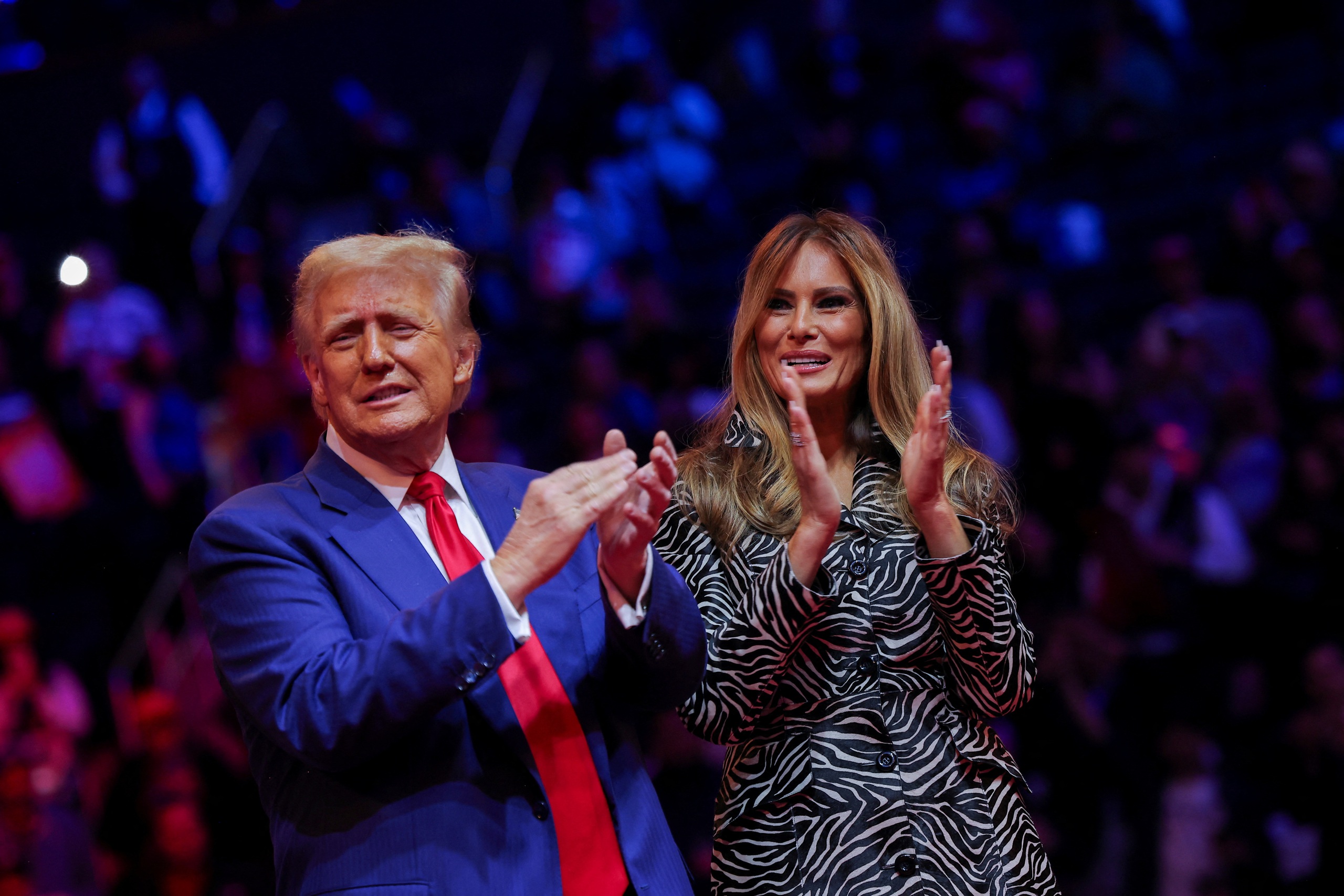 Phu nhân bất ngờ xuất hiện, phát biểu tại sự kiện của ông Trump- Ảnh 1. Phu nhân bất ngờ xuất hiện, phát biểu tại sự kiện của ông Trump- Ảnh 1.