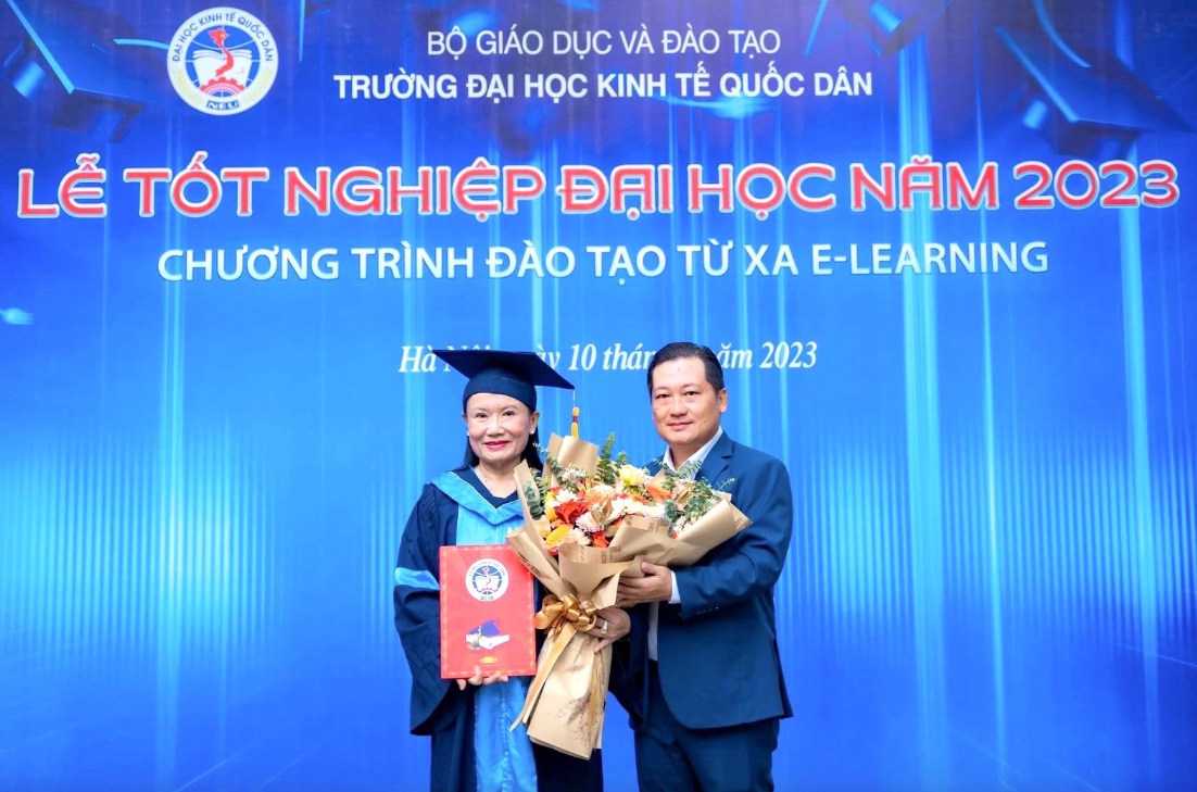 Sẽ có luật Học tập suốt đời, chế tài việc 'được đi học' và 'phải đi học'- Ảnh 1. Sẽ có luật Học tập suốt đời, chế tài việc 'được đi học' và 'phải đi học'- Ảnh 1.