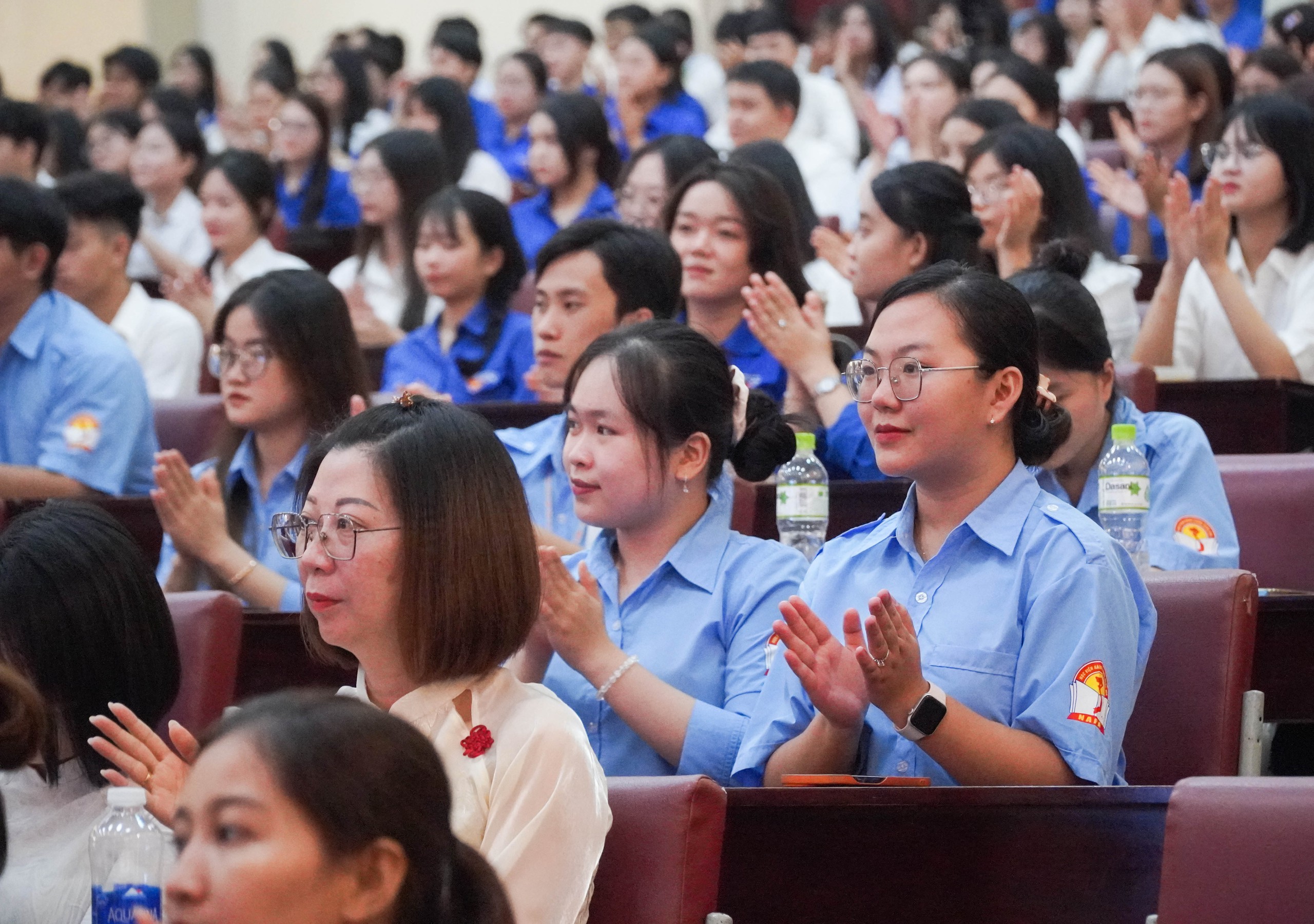 Sinh viên có thực lực tự khắc có sức thu hút- Ảnh 1. Sinh viên có thực lực tự khắc có sức thu hút- Ảnh 1.