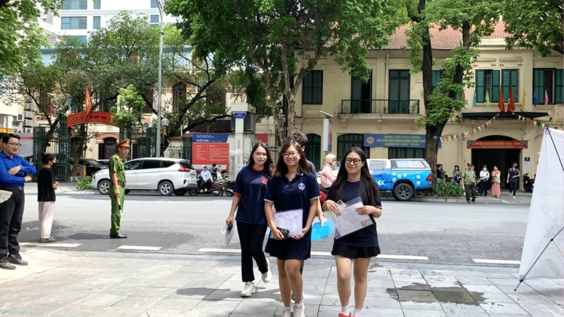 Chỉ thị của Thủ tướng: Sớm công bố đề thi tham khảo có tính ổn định trong nhiều năm- Ảnh 1. Chỉ thị của Thủ tướng: Sớm công bố đề thi tham khảo có tính ổn định trong nhiều năm- Ảnh 1.