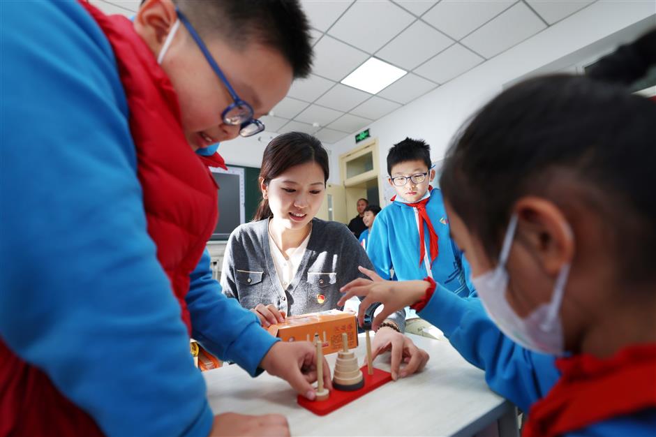 Tăng giờ giải lao giữa các tiết để học sinh năng động hơn- Ảnh 1. Tăng giờ giải lao giữa các tiết để học sinh năng động hơn- Ảnh 1.