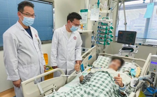 Thanh niên 18 tuổi bị đột quỵ lúc nửa đêm thừa nhận một sai lầm nhiều người Việt mắc phải - Ảnh 2. Thanh niên 18 tuổi bị đột quỵ lúc nửa đêm thừa nhận một sai lầm nhiều người Việt mắc phải - Ảnh 2.