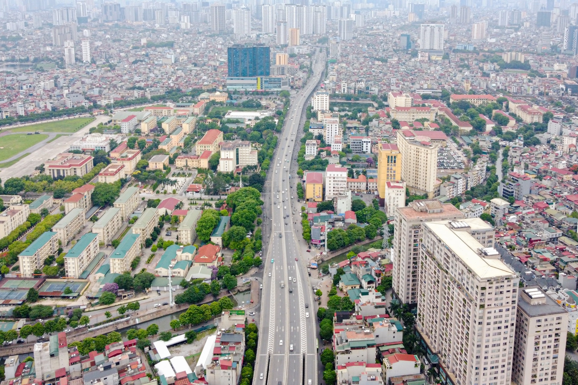 Thủ tướng phê bình lãnh đạo 6 địa phương chậm ban hành văn bản thi hành Luật Đất đai- Ảnh 1. Thủ tướng phê bình lãnh đạo 6 địa phương chậm ban hành văn bản thi hành Luật Đất đai- Ảnh 1.