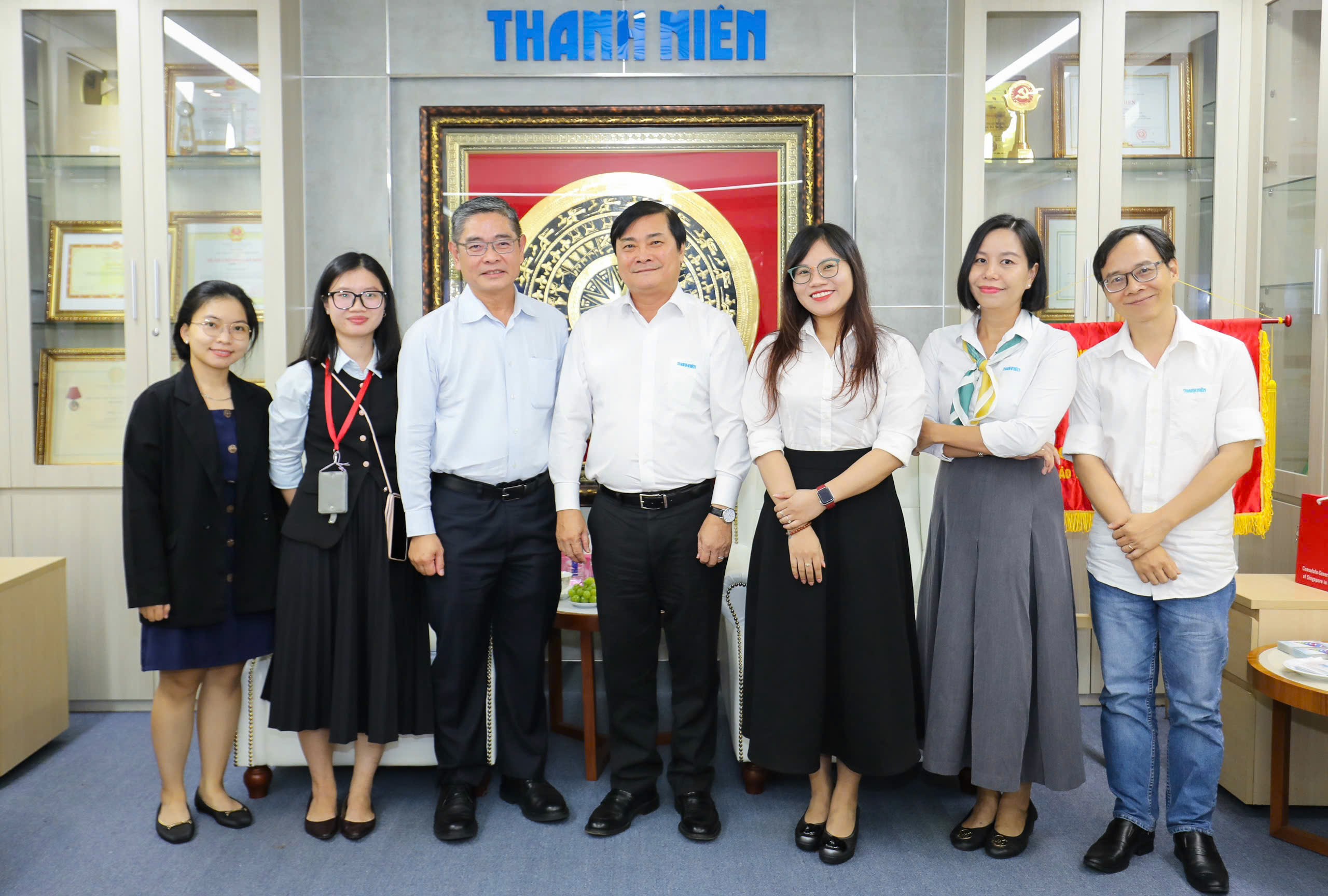 Tổng lãnh sự Singapore thăm Báo Thanh Niên- Ảnh 1. Tổng lãnh sự Singapore thăm Báo Thanh Niên- Ảnh 1.
