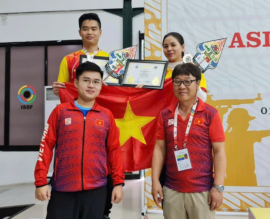 Tri ân chuyên gia bắn súng Park Chung-gun- Ảnh 1. Tri ân chuyên gia bắn súng Park Chung-gun- Ảnh 1.