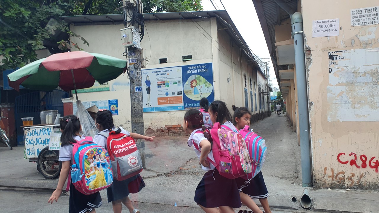 Trường bị 'thất thu học phí' và các khoản thu, quận ra hướng dẫn- Ảnh 1. Trường bị 'thất thu học phí' và các khoản thu, quận ra hướng dẫn- Ảnh 1.