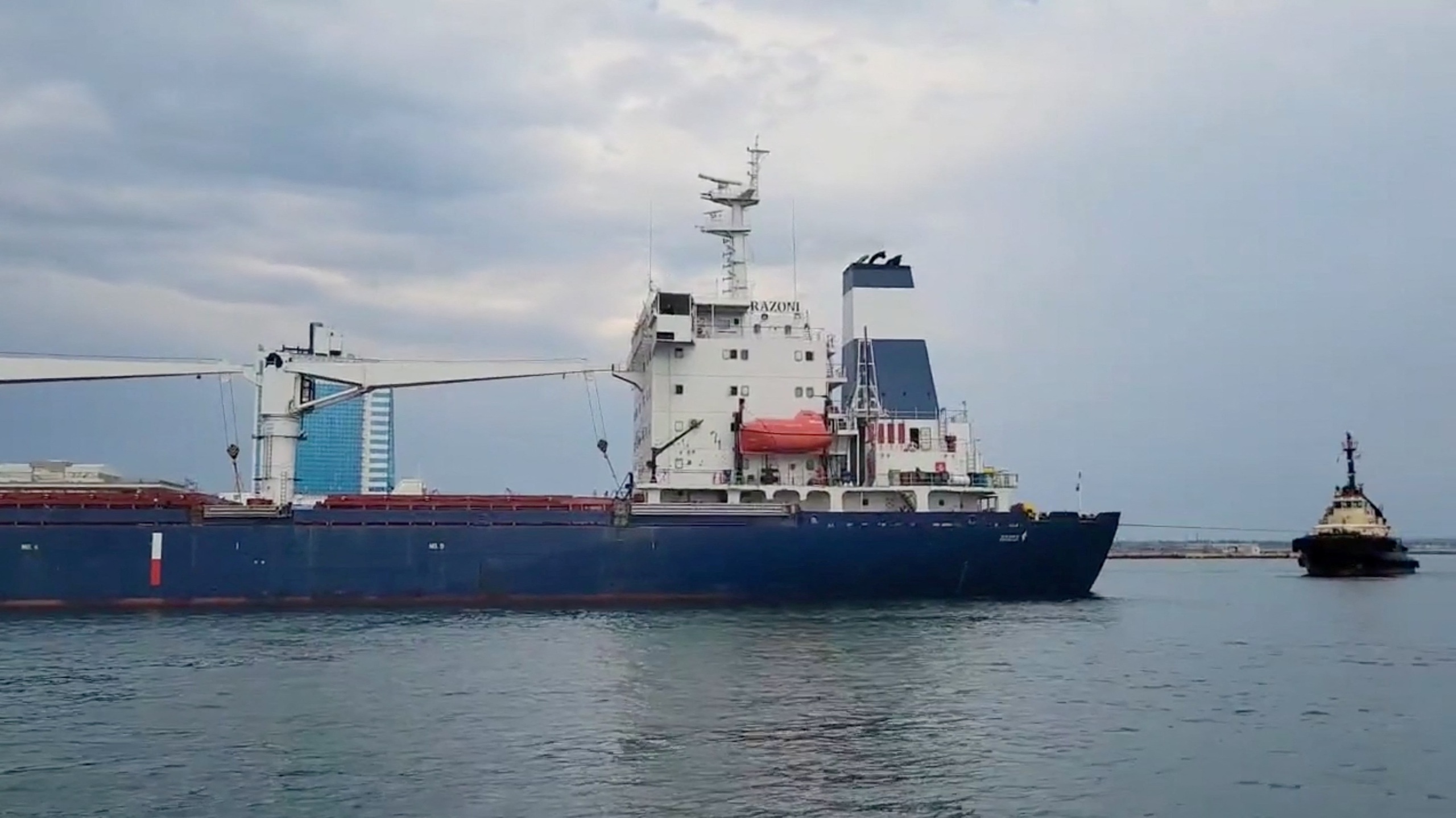 Ukraine tố Nga tấn công tàu ngũ cốc ở biển Đen- Ảnh 1. Ukraine tố Nga tấn công tàu ngũ cốc ở biển Đen- Ảnh 1.
