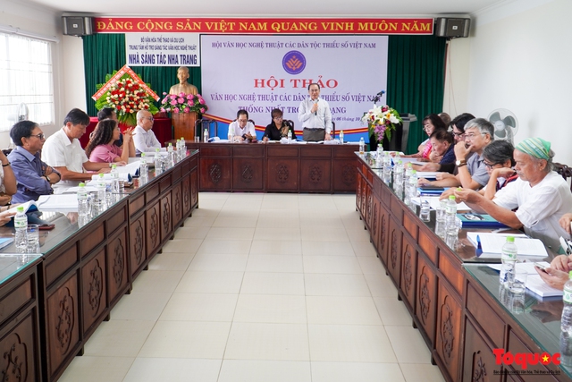 Văn học nghệ thuật các dân tộc thiểu số phát triển phong phú và đa dạng - Ảnh 1. Văn học nghệ thuật các dân tộc thiểu số phát triển phong phú và đa dạng - Ảnh 1.