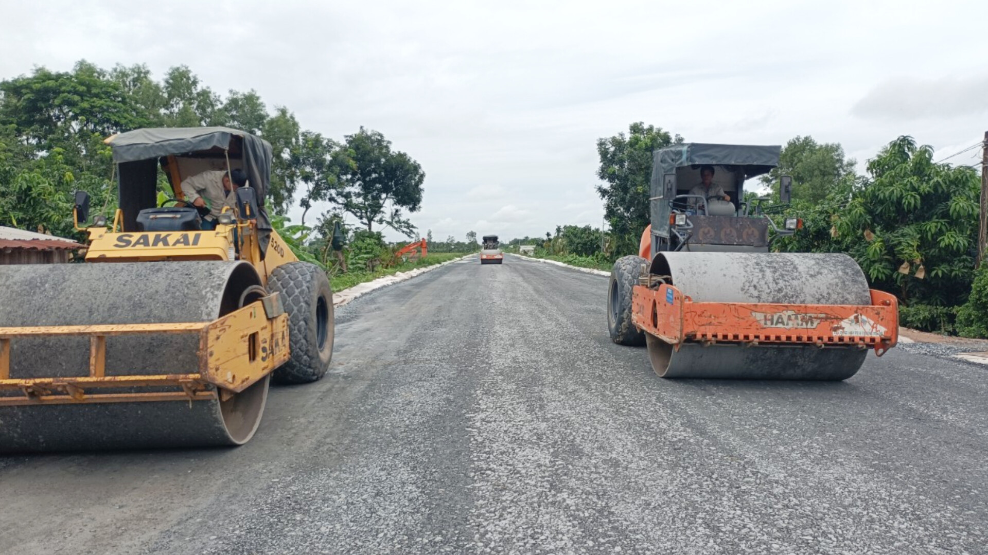 Vẫn thiếu cát, dự án hơn 900 tỷ đồng ở Đồng Tháp xoay xở ra sao?- Ảnh 1. Vẫn thiếu cát, dự án hơn 900 tỷ đồng ở Đồng Tháp xoay xở ra sao?- Ảnh 1.