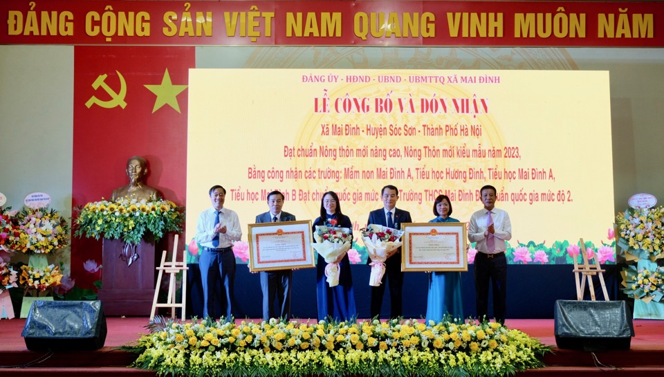 Xã Mai Đình đón bằng công nhận đạt chuẩn nông thôn mới nâng cao, nông thôn mới kiểu mẫu năm 2023.