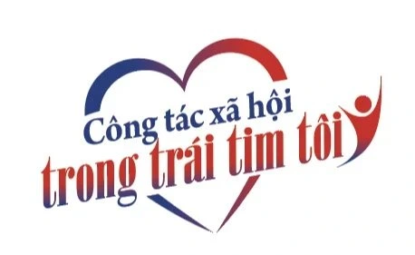 Cô giáo dạy sử hết mình với công tác xã hội Cô giáo dạy sử hết mình với công tác xã hội