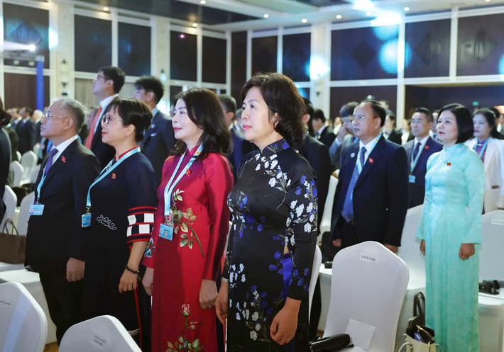 Khai mạc Đại hội đồng AIPA-45: Khẳng định vai trò của Nghị viện trong thúc đẩy kết nối và tăng trưởng bao trùm của ASEAN Khai mạc Đại hội đồng AIPA-45: Khẳng định vai trò của Nghị viện trong thúc đẩy kết nối và tăng trưởng bao trùm của ASEAN