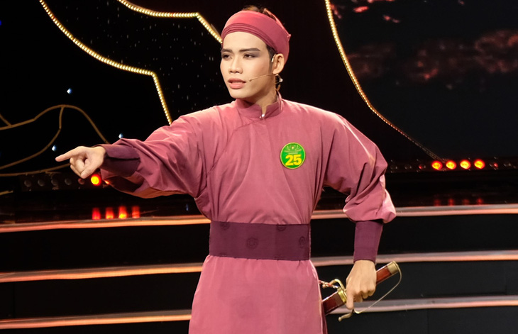 Khán giả - Vietnam.vn'nín thở' với Lê Hoàng Nghi đêm chung kết Chuông vàng vọng cổ Khán giả 'nín thở' với Lê Hoàng Nghi đêm chung kết Chuông vàng vọng cổ