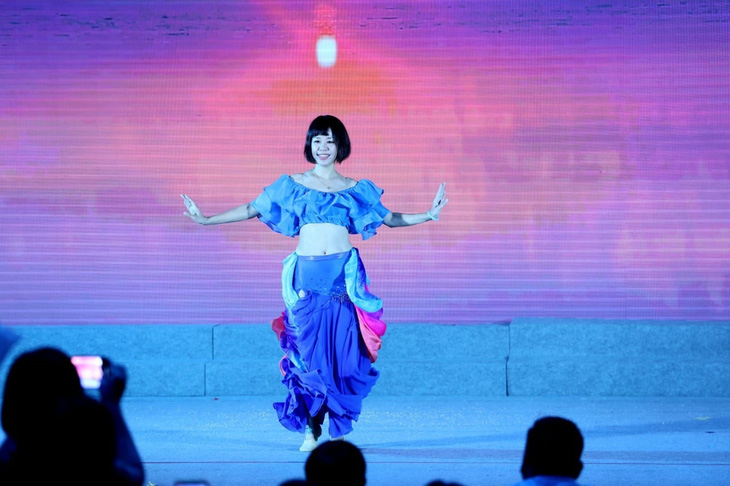 Những giấc mơ tuổi trung niên : Tuổi 50 xỏ chân vào giày múa ballet Những giấc mơ tuổi trung niên : Tuổi 50 xỏ chân vào giày múa ballet