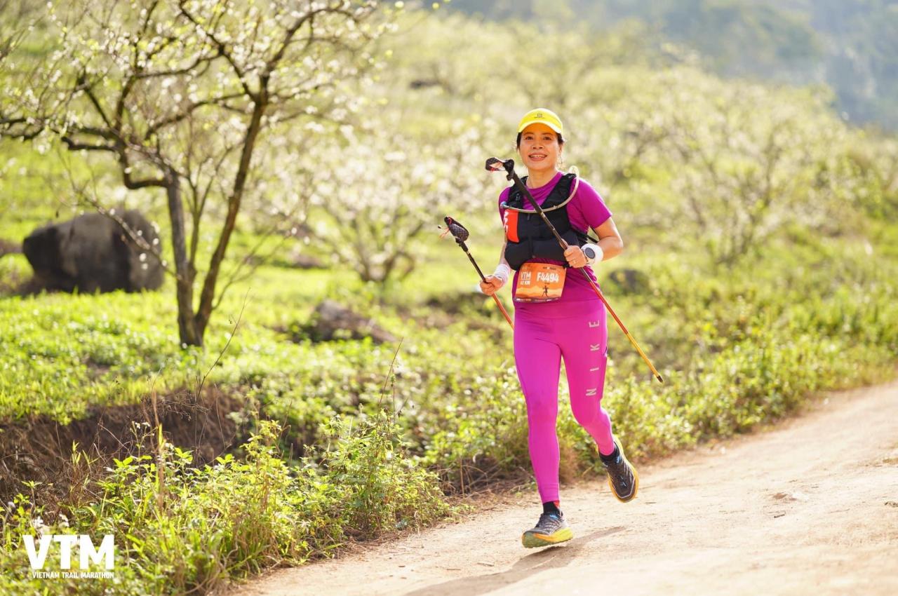 Nữ bác sĩ trở thành ultra marathon ở độ tuổi U60 và 2 bí quyết tạo kỳ tích - Vietnam.vn Nữ bác sĩ trở thành ultra marathon ở độ tuổi U60 và 2 bí quyết tạo kỳ tích