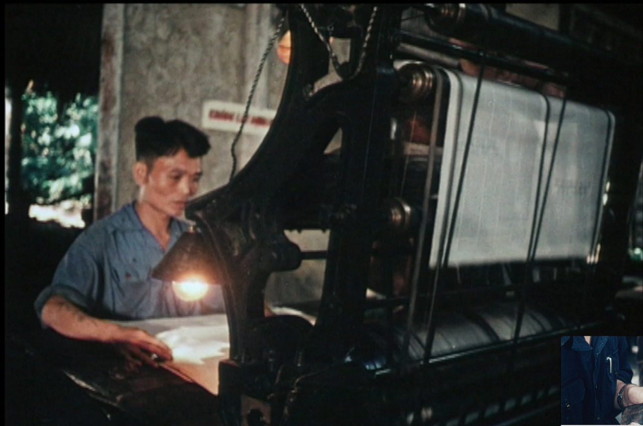 Phía sau những khoảnh khắc lịch sử Phía sau những khoảnh khắc lịch sử