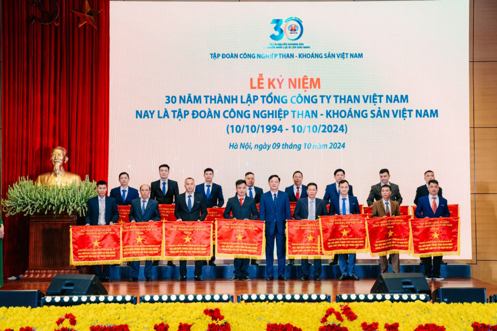 TKV: Hành trình 30 năm để trở thành Tập đoàn kinh tế Nhà nước lớn mạnh TKV: Hành trình 30 năm để trở thành Tập đoàn kinh tế Nhà nước lớn mạnh