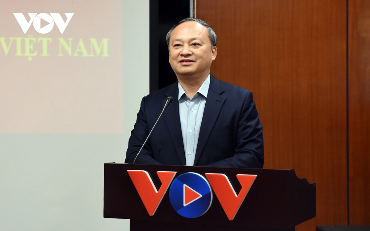 Tổng Giám đốc VOV Đỗ Tiến Sỹ tiếp Đoàn Trưởng cơ quan đại diện Việt Nam ở nước ngoài Tổng Giám đốc VOV Đỗ Tiến Sỹ tiếp Đoàn Trưởng cơ quan đại diện Việt Nam ở nước ngoài