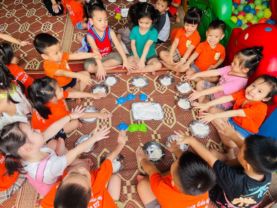 Trong năm 2024, TP Hà Nội hỗ trợ cho trên 9.900 lượt trẻ em là con công nhân tại khu công nghiệp trên địa bàn (Ảnh: minh họa)