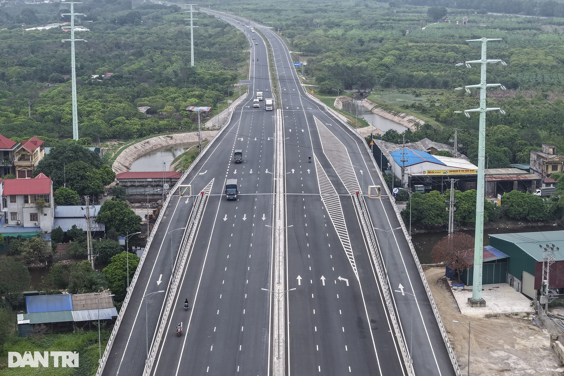 Đường liên tỉnh Hà Nội - Hưng Yên dần hoàn thiện, hiện ra rõ nét - 3 Đường liên tỉnh Hà Nội - Hưng Yên dần hoàn thiện, hiện ra rõ nét - 3