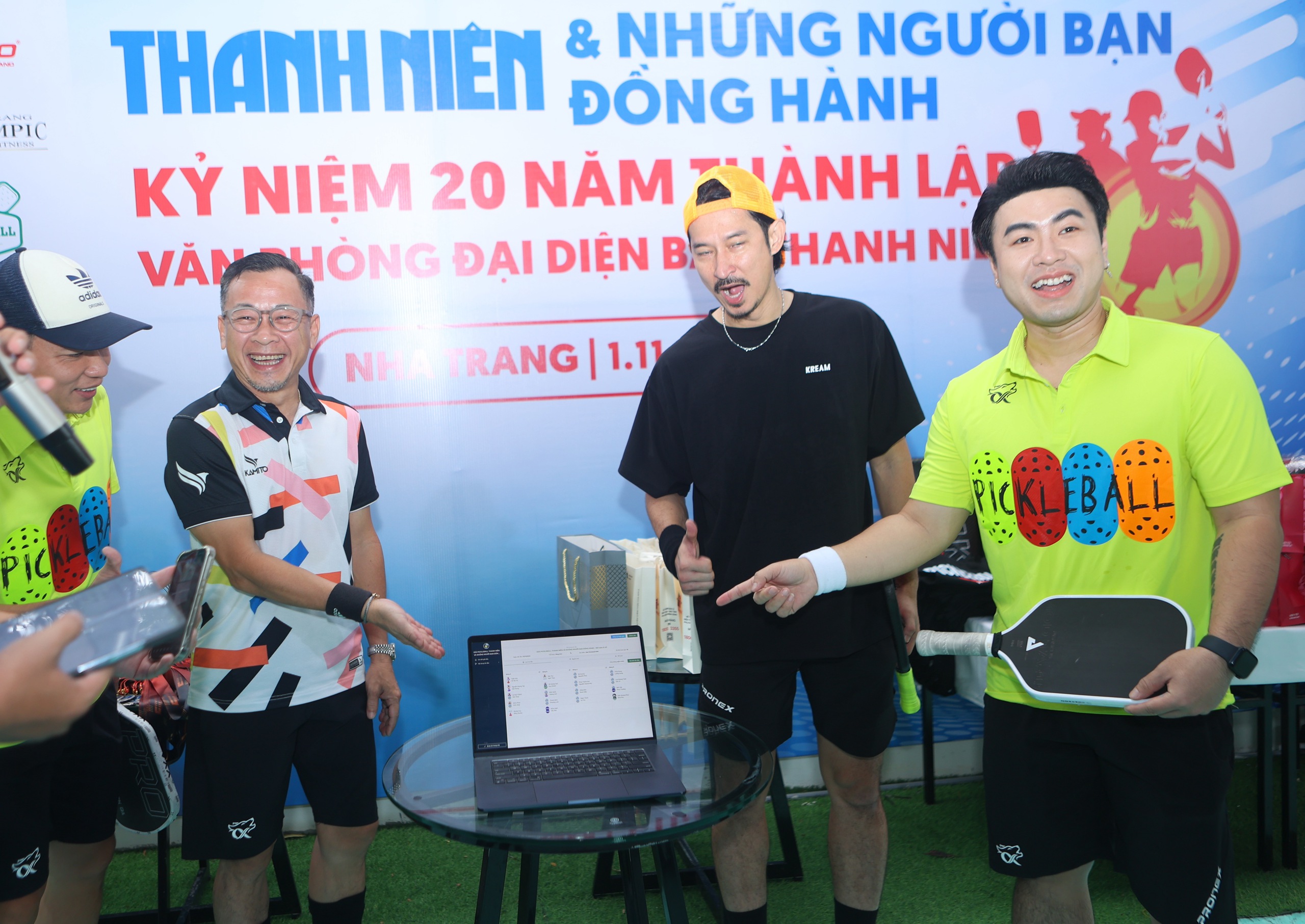 Giải pickleball Báo Thanh Niên và những người bạn đồng hành: Gây quỹ cho Cùng con đi tiếp cuộc đời- Ảnh 6. Giải pickleball Báo Thanh Niên và những người bạn đồng hành: Gây quỹ cho Cùng con đi tiếp cuộc đời- Ảnh 6.