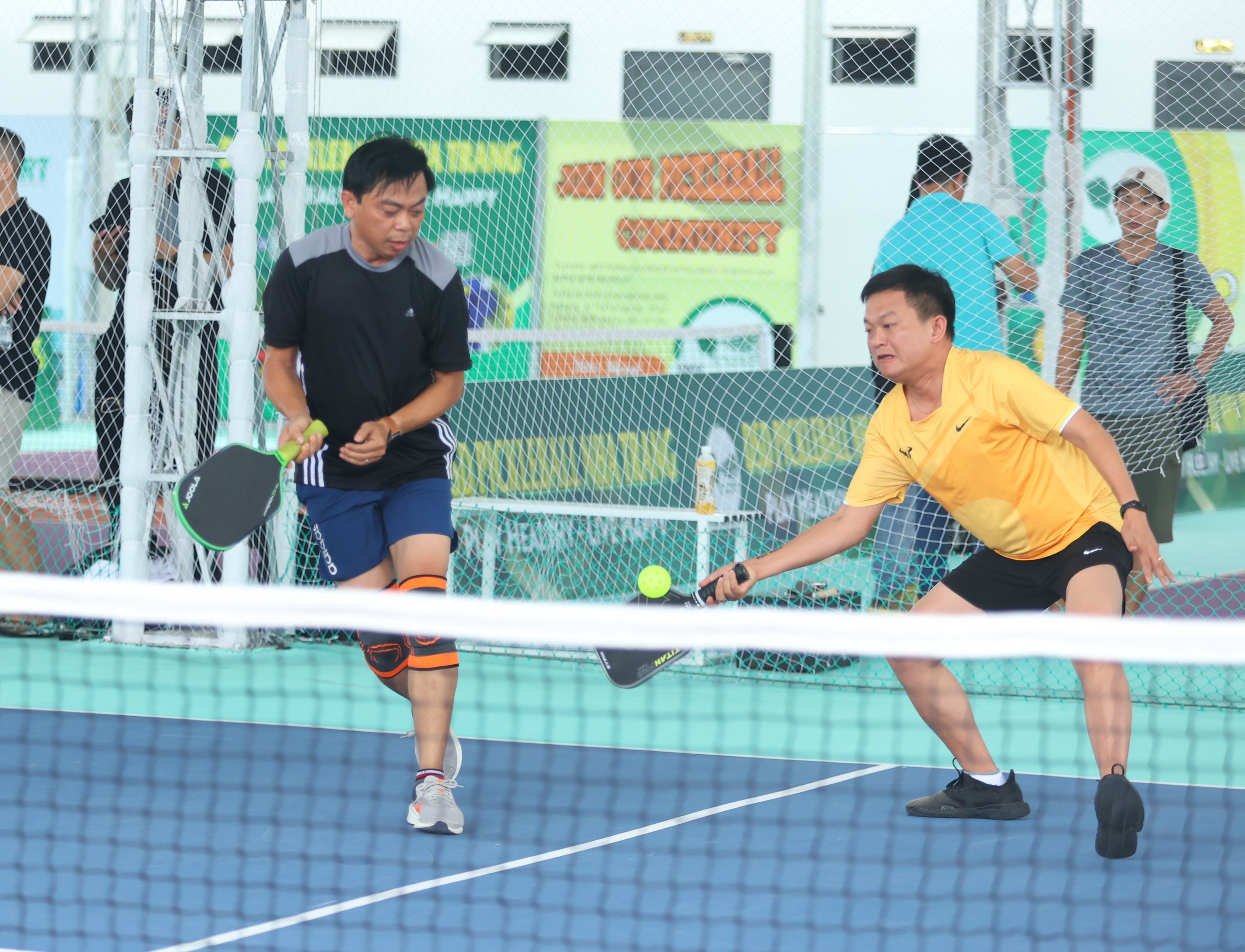 Giải pickleball Báo Thanh Niên và những người bạn đồng hành: Gây quỹ cho Cùng con đi tiếp cuộc đời- Ảnh 17. Giải pickleball Báo Thanh Niên và những người bạn đồng hành: Gây quỹ cho Cùng con đi tiếp cuộc đời- Ảnh 17.