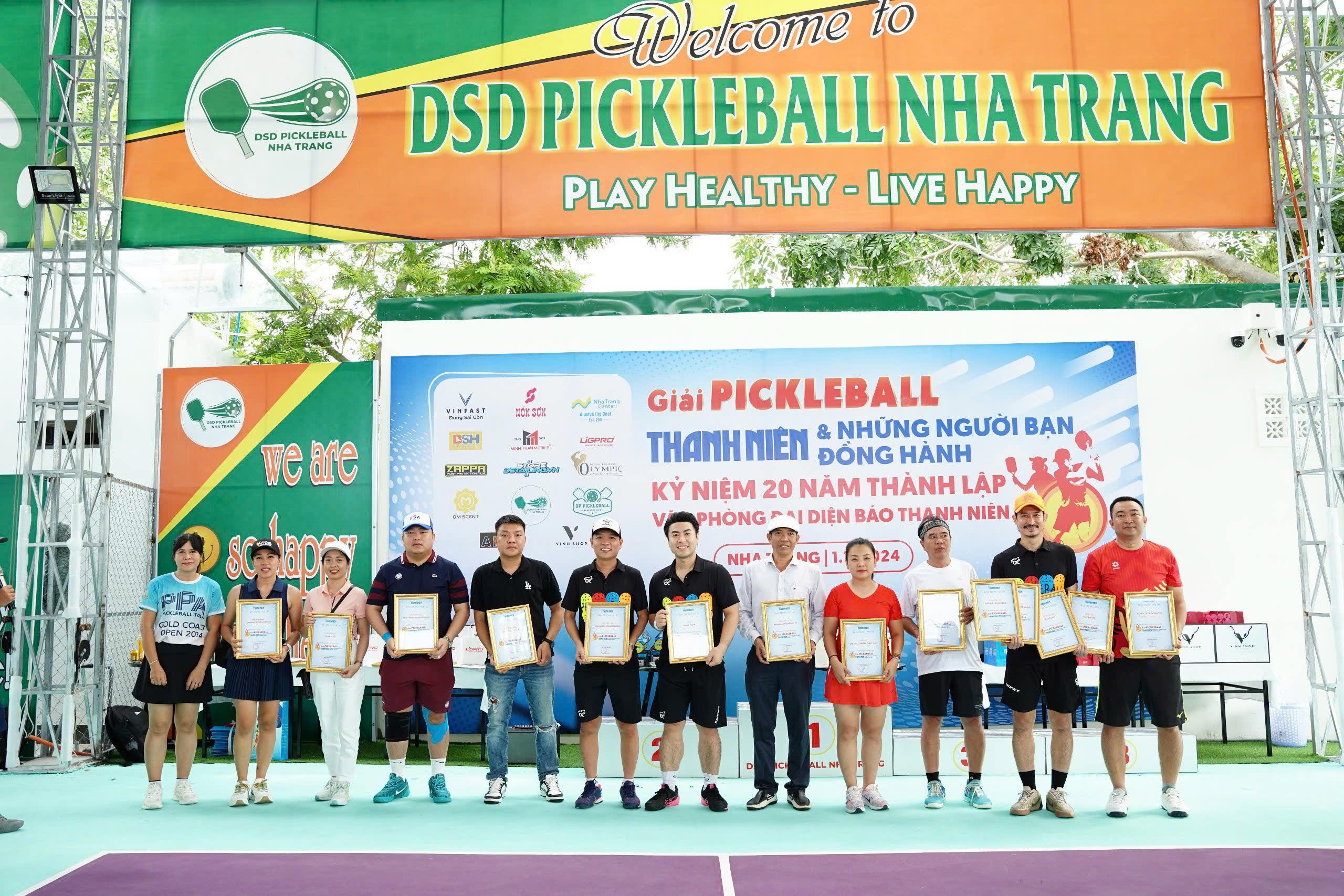 Giải pickleball Báo Thanh Niên và những người bạn đồng hành: Gây quỹ cho Cùng con đi tiếp cuộc đời- Ảnh 30. Giải pickleball Báo Thanh Niên và những người bạn đồng hành: Gây quỹ cho Cùng con đi tiếp cuộc đời- Ảnh 30.