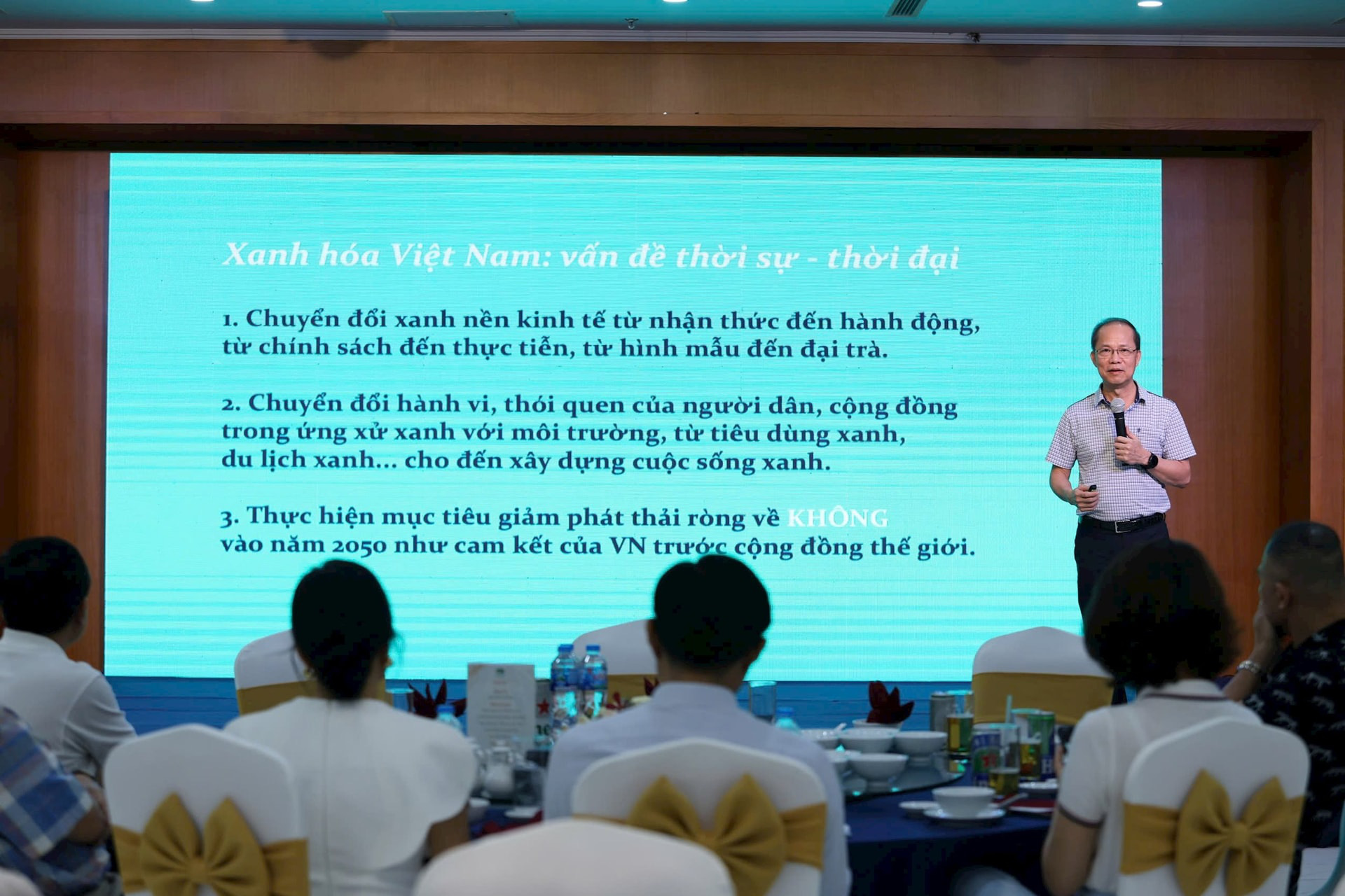 Truyền thông là 'cầu nối' giữa chính sách và hành động để thúc đẩy phát triển bền vững - Ảnh 5.