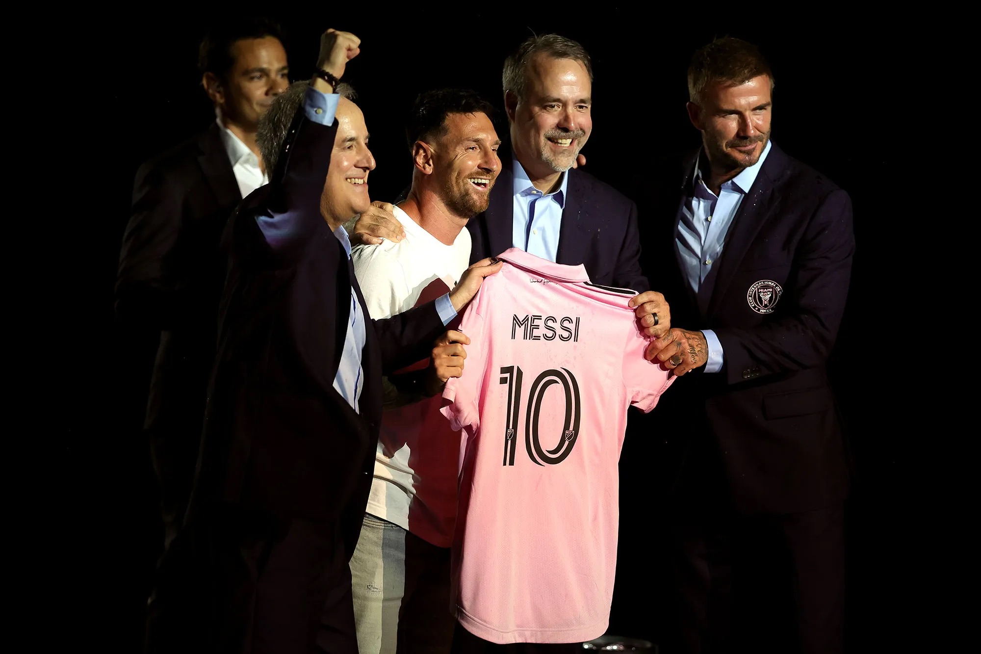 Thương vụ Messi đến Inter Miami giúp MLS và Apple thu lợi cực lớn Thương vụ Messi đến Inter Miami giúp MLS và Apple thu lợi cực lớn