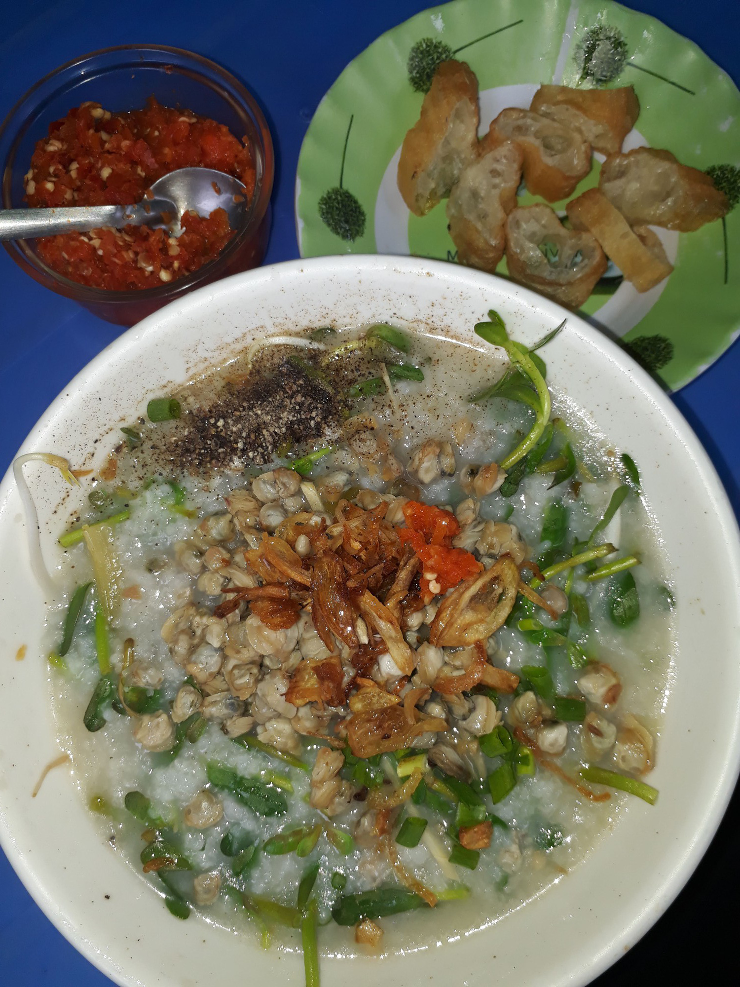 Đi chợ hoa, ăn hàng mê mệt - Ảnh 5. Đi chợ hoa, ăn hàng mê mệt - Ảnh 5.