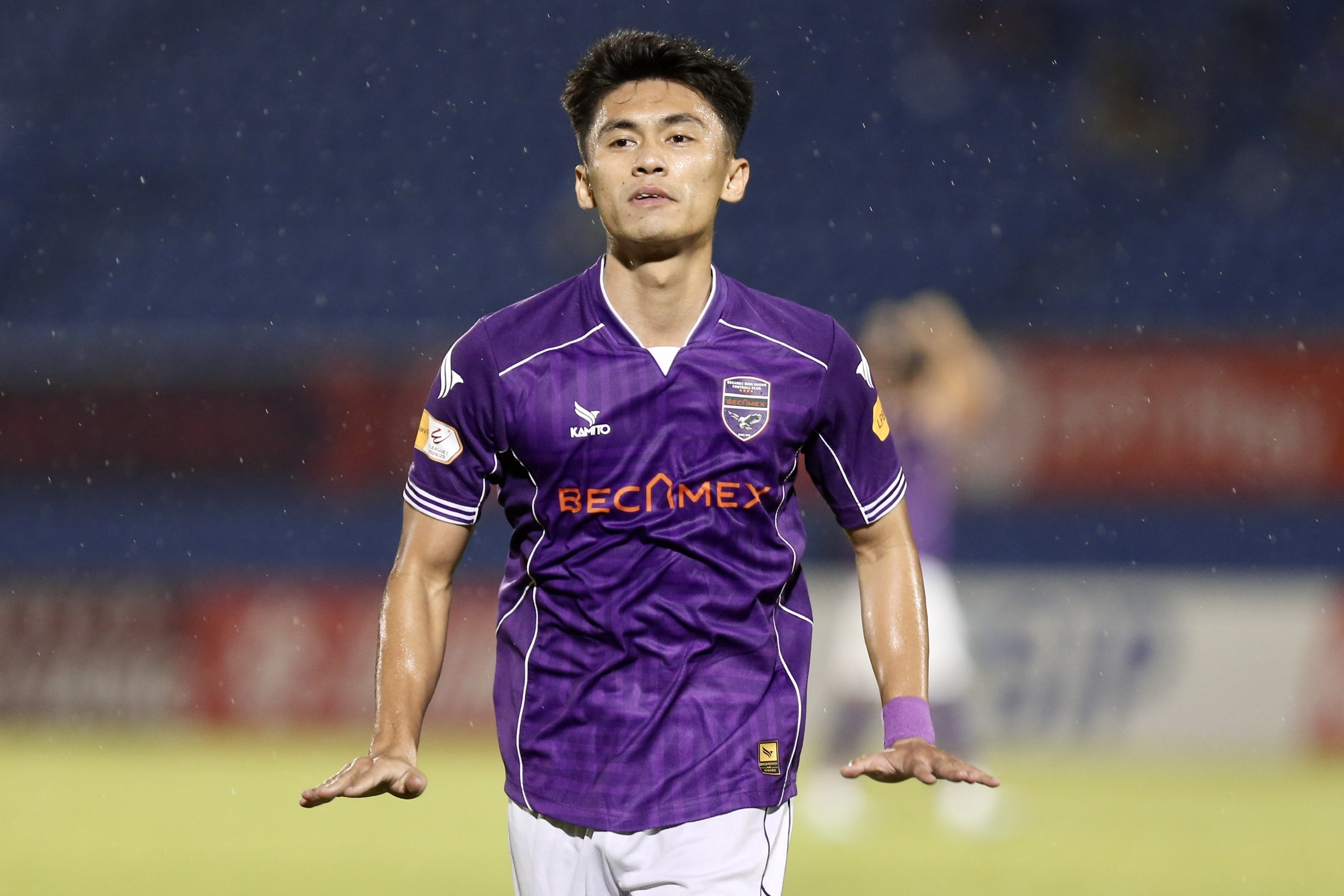 Tiến Linh, Minh Khoa, Việt Cường tỏa sáng rực rỡ: CLB Bình Dương 'hủy diệt' HAGL 4-1- Ảnh 3. Tiến Linh, Minh Khoa, Việt Cường tỏa sáng rực rỡ: CLB Bình Dương 'hủy diệt' HAGL 4-1- Ảnh 3.