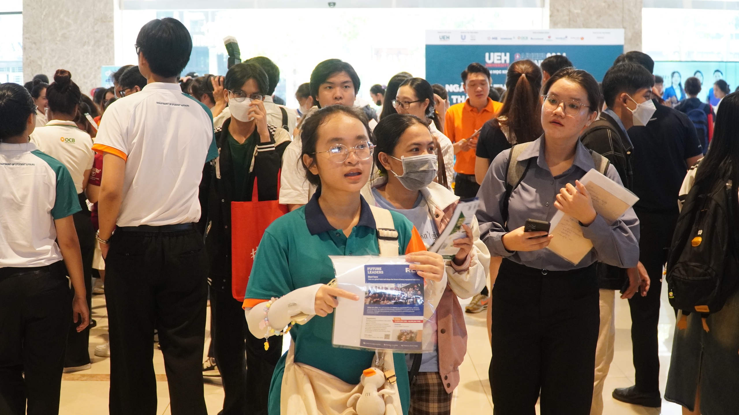 Rút ngắn khoảng cách giữa lãnh đạo doanh nghiệp và ứng viên GenZ - Ảnh 4. Rút ngắn khoảng cách giữa lãnh đạo doanh nghiệp và ứng viên GenZ - Ảnh 4.