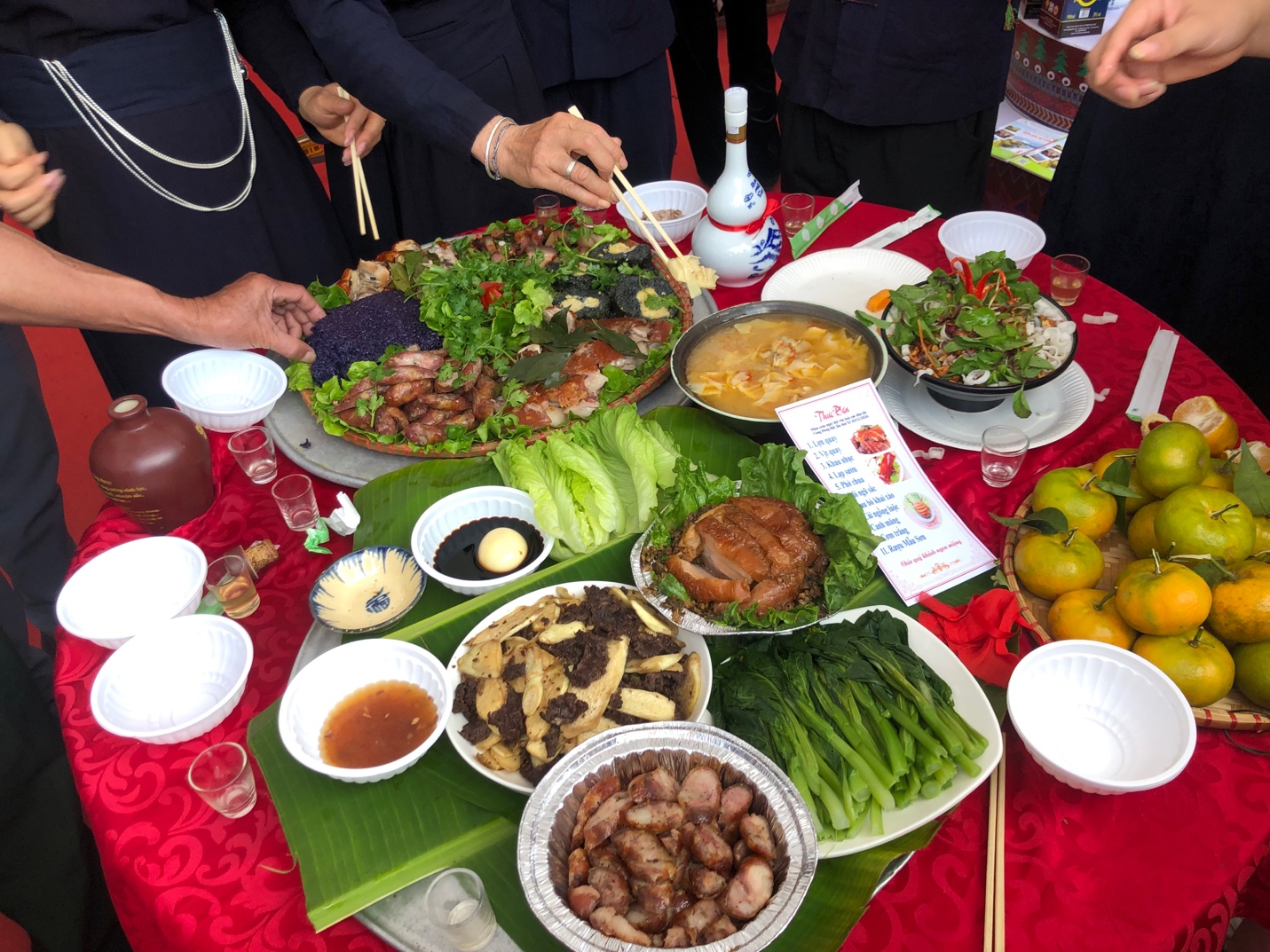Trải nghiệm văn hoá ẩm thực các dân tộc vùng Đông bắc - Ảnh 3. Trải nghiệm văn hoá ẩm thực các dân tộc vùng Đông bắc - Ảnh 3.
