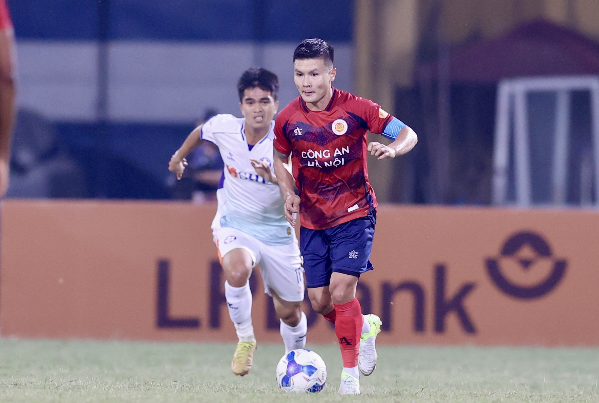 Bảng xếp hạng vòng 6 V-League mới nhất: Đội CAHN chiếm đỉnh bảng, HAGL rớt sâu- Ảnh 3. Bảng xếp hạng vòng 6 V-League mới nhất: Đội CAHN chiếm đỉnh bảng, HAGL rớt sâu- Ảnh 3.