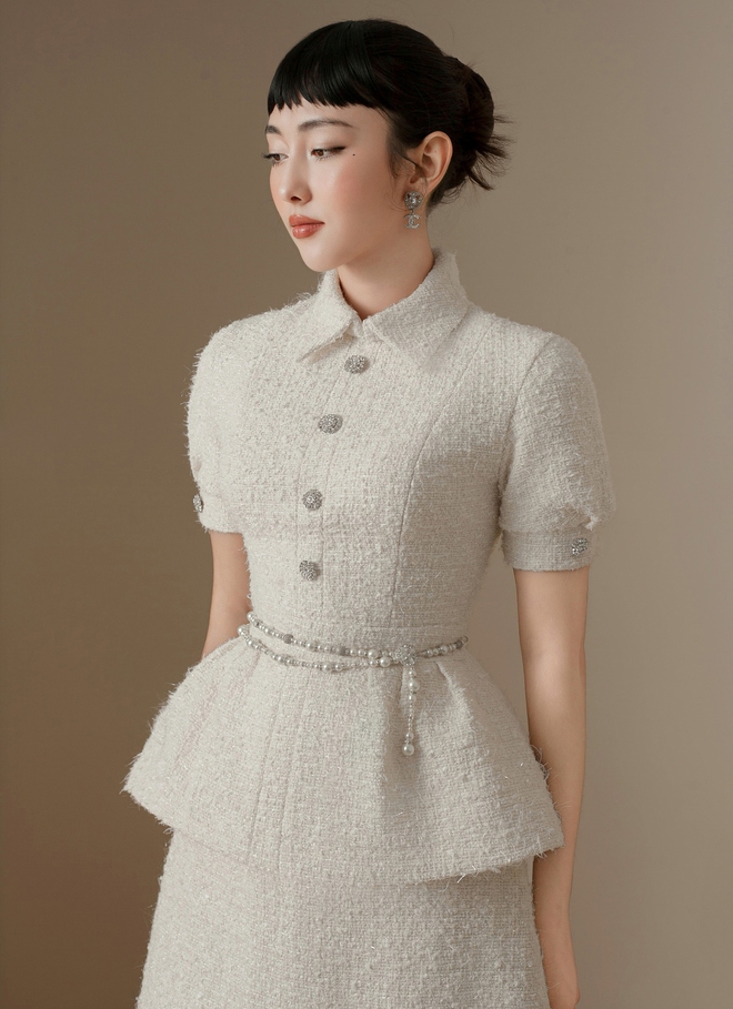 Áo tweed và cách phối đồ mùa lạnh chuẩn sang, xịn- Ảnh 4. Áo tweed và cách phối đồ mùa lạnh chuẩn sang, xịn- Ảnh 4.