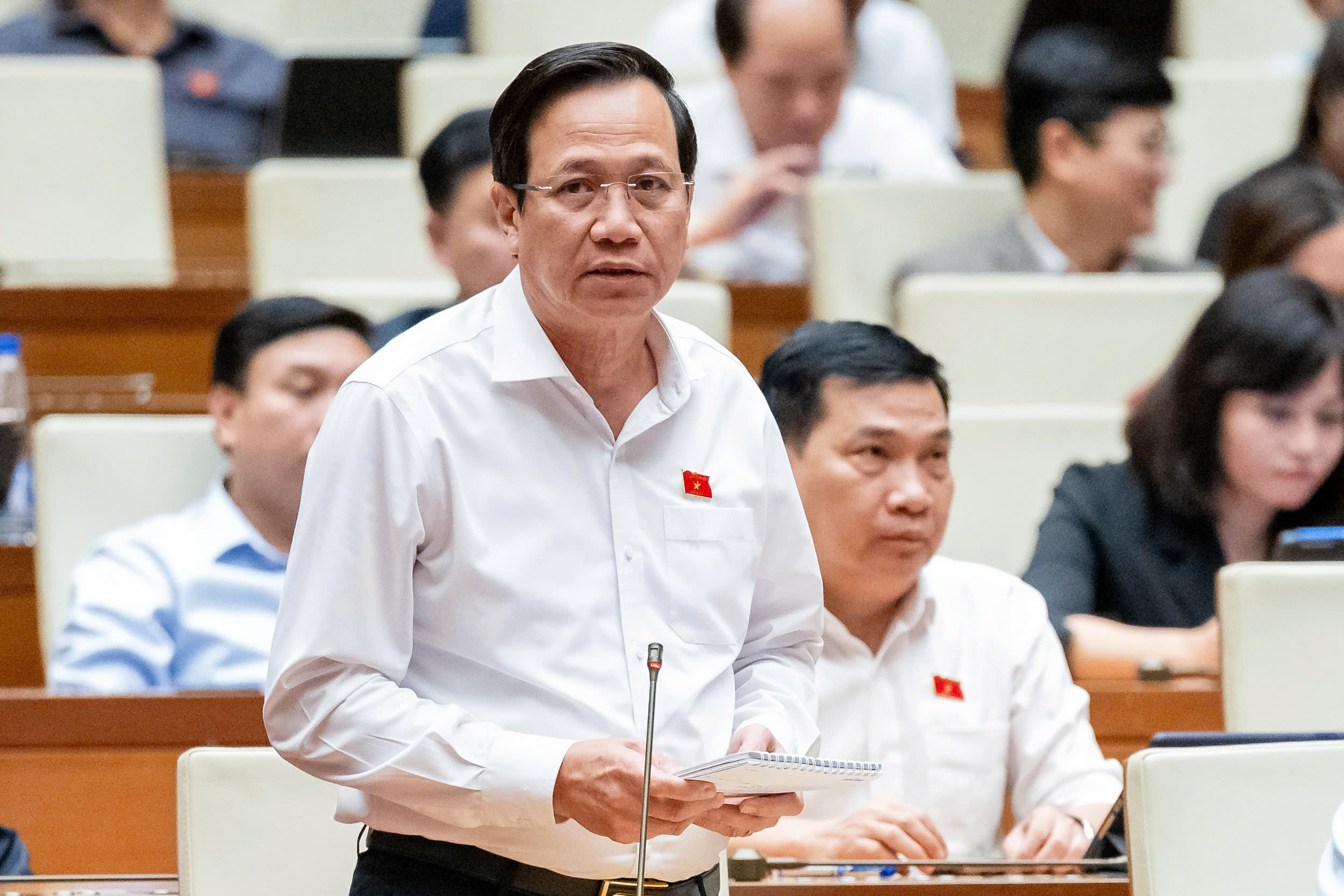 Bộ trưởng nhờ đại biểu chỉ giúp 'lợi ích nhóm' ở đâu- Ảnh 2. Bộ trưởng nhờ đại biểu chỉ giúp 'lợi ích nhóm' ở đâu- Ảnh 2.