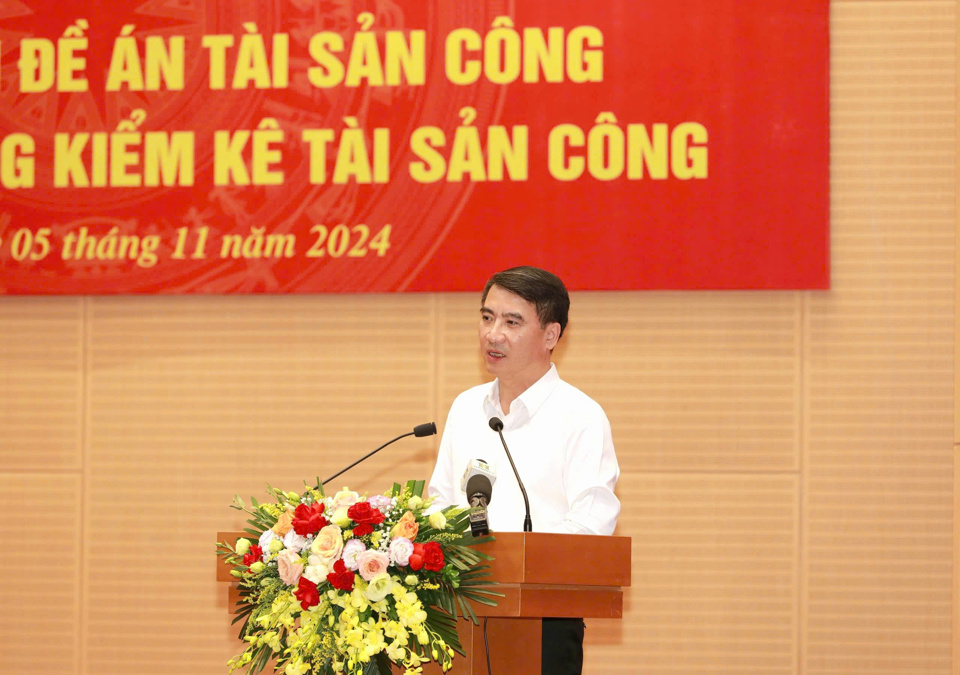Giám đốc Sở Tài chính Nguyễn Xuân Lưu phát biểu tại hội nghị.